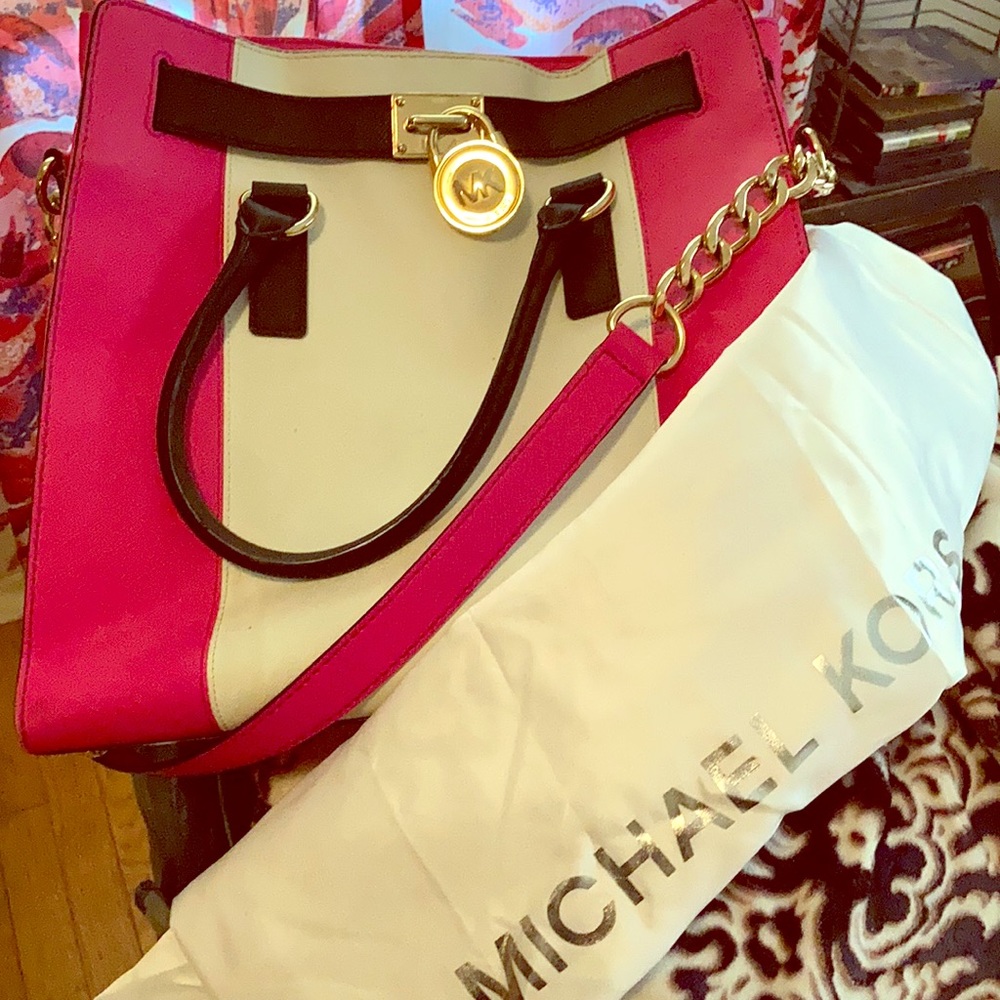 MK pink and blag large purse with duster
